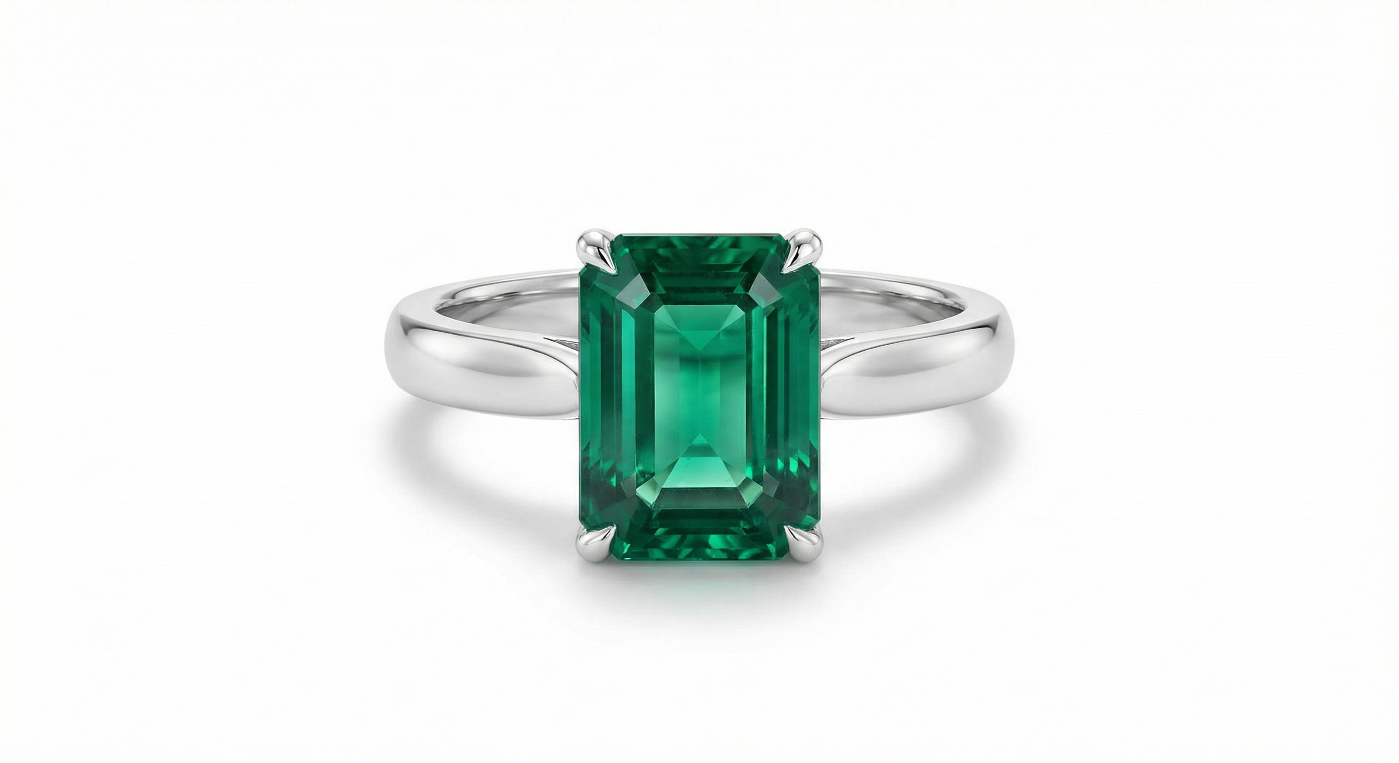 Emerald Classic Ring